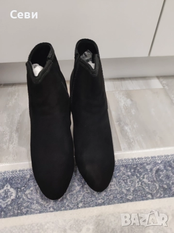 Дамски боти, снимка 2 - Дамски боти - 52723017