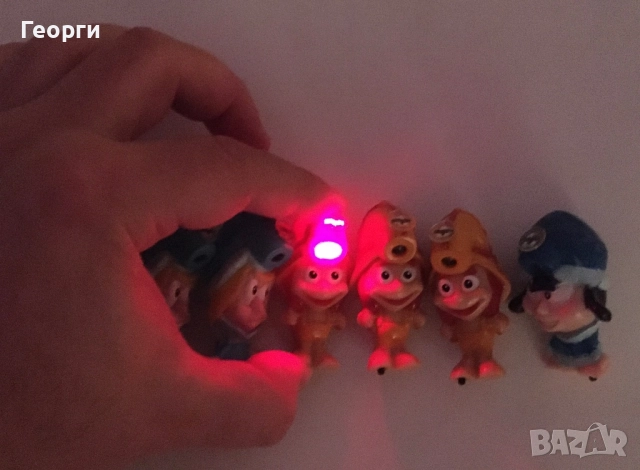 Светещи фигурки FRIZY от Италия., снимка 4 - Фигурки - 52595111