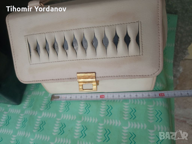 Ретро дамски лачени чанти., снимка 16 - Чанти - 36285500
