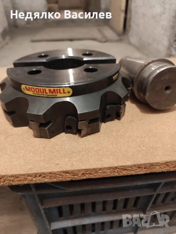 глава със сменяеми пластини за фреза ФУ321 ф.200