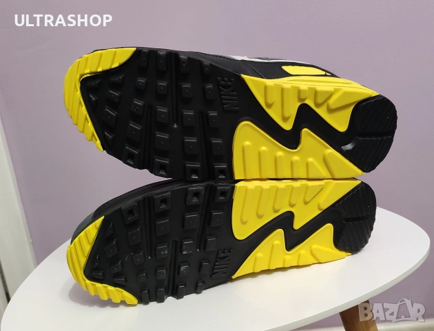 Нови Nike Air Max 90 Smoke Grey / Light Lemon Twist Номер 40 , снимка 8 - Маратонки - 53102759