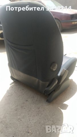 Шофьорска седалка за Рено Клио 2( две врати), снимка 2 - Части - 41950665