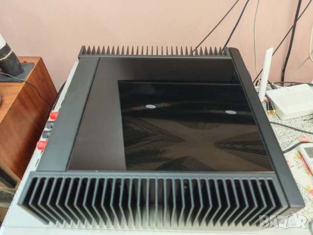 Интегриран усилвател Meridian 551 – High-End British Hi-Fi, снимка 5 - Ресийвъри, усилватели, смесителни пултове - 52934842