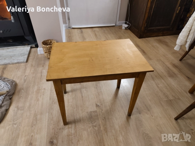 Малка помощна маса, снимка 3 - Маси - 52456482