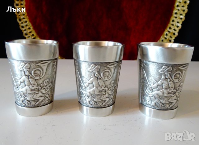 Чаши от калай с лов на глиган. , снимка 2 - Антикварни и старинни предмети - 44479317