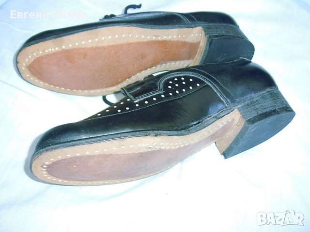 Продавам    мъжки   обувки    номер  41-ви. Колекционерска    класика   от  1975 г., снимка 6 - Официални обувки - 41551153