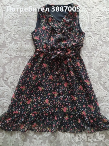 Елегантна рокля в отлично състояние 