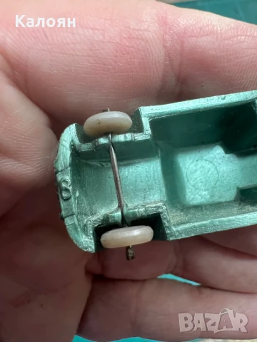 Фолксваген количка играчка от шоколадово яйце , снимка 5 - Колекции - 50569887