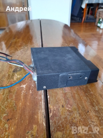 Стар автомобилен касетофон Leewah, снимка 3 - Антикварни и старинни предмети - 52001970