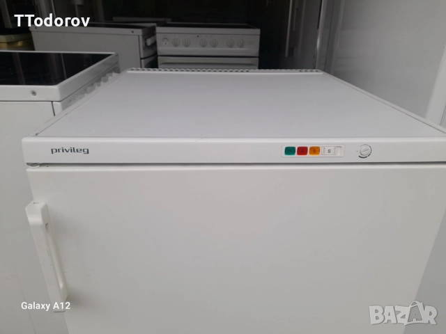 Малък фризер Privileg, 120 l , снимка 3 - Фризери - 52682373