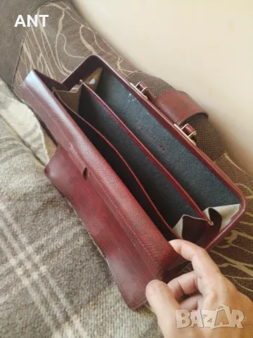 Кожена чанта от СОЦ-а, снимка 3 - Чанти - 47648427