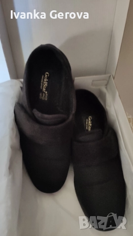 Дамски обувки от плат,като нови,меки и удобни,от Италия 