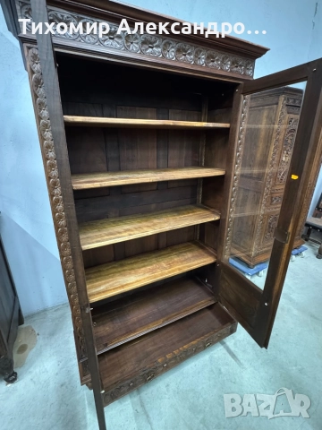 Уникална дъбова витрина, снимка 11 - Секции и витрини - 52717580