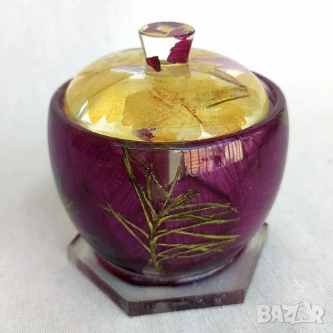 Декоративен буркан с капак. Хербарий в смола, снимка 2 - Други - 50759395