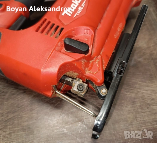 Прободен трион Makita M4301, снимка 2 - Триони и циркуляри - 53401155