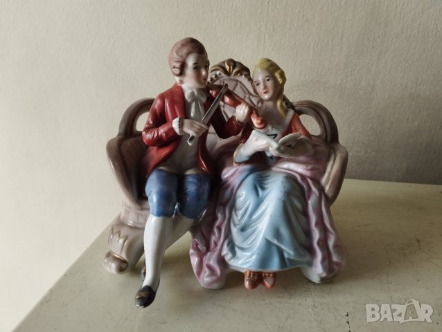 порцеланова статуетка