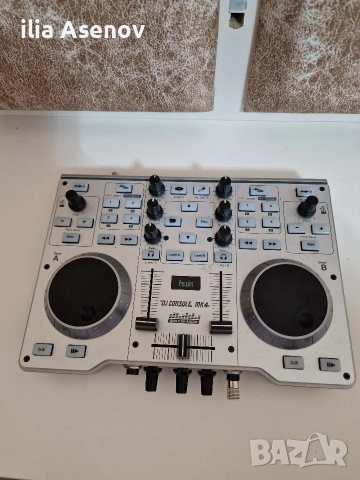 DJ Контролер hercules MK4 , снимка 2 - Ресийвъри, усилватели, смесителни пултове - 53481692