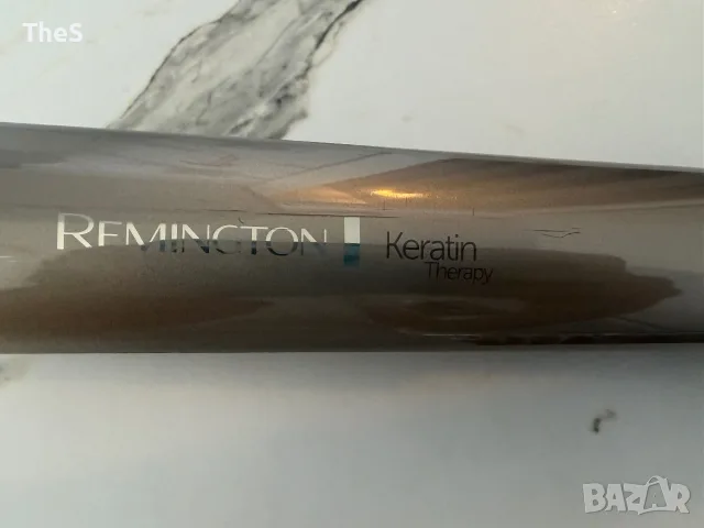 Преса за коса REMINGTON, работи перфектно