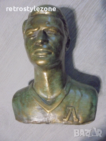 № 8422 Фигура / бюст на Георги Аспарухов 