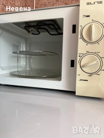 Микровълнова с грил, снимка 2 - Микровълнови - 51707978