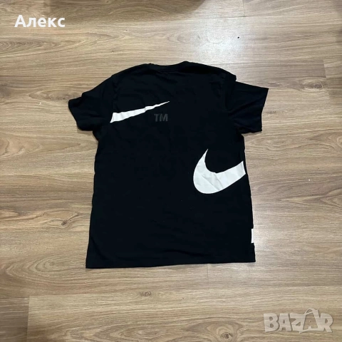 nike тениска, снимка 2 - Тениски - 53751040