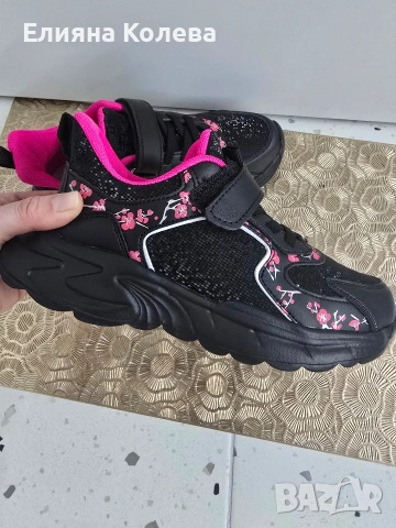 Дамски спортни обувки, снимка 3 - Маратонки - 53477348