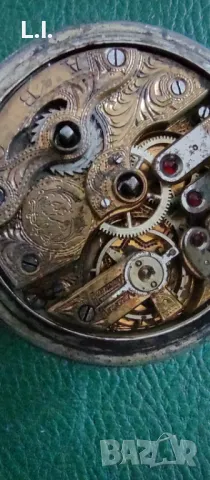 Сребърен часовник , снимка 3 - Антикварни и старинни предмети - 48780383