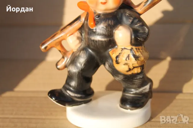 Немска фигурка ''Goebel'', снимка 3 - Колекции - 47805441