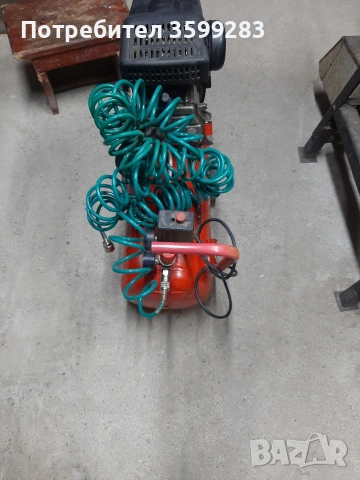 Маслен компресор , снимка 2 - Компресори - 53850747