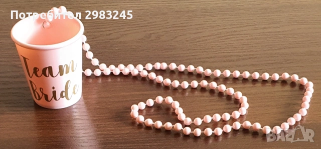 Пластмасова чаша за шотове със златист надпис Team Bride