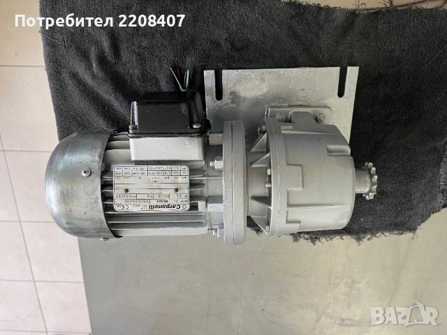 Двигател двигател, снимка 3 - Електродвигатели - 52578342