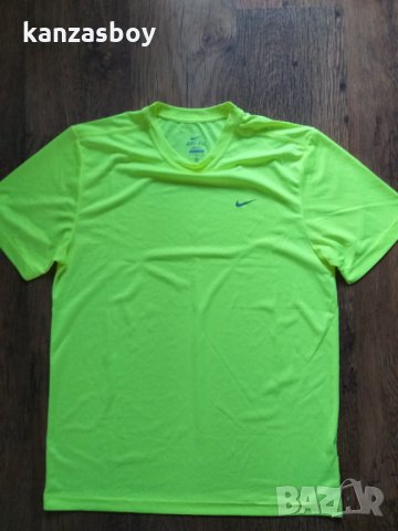 Nike Dri-FIT - страхотна мъжка тениска КАТО НОВА, снимка 4 - Тениски - 35948192