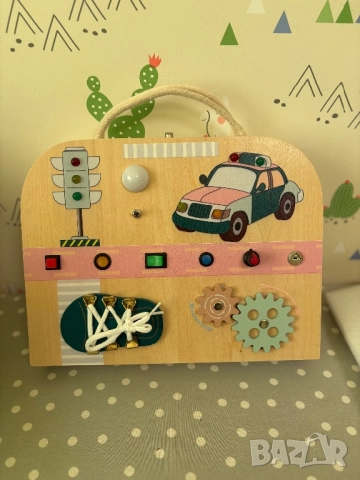 Монтесори игра Busy Board Traffic, двойна, с 8 дейности, снимка 2 - Образователни игри - 52253814