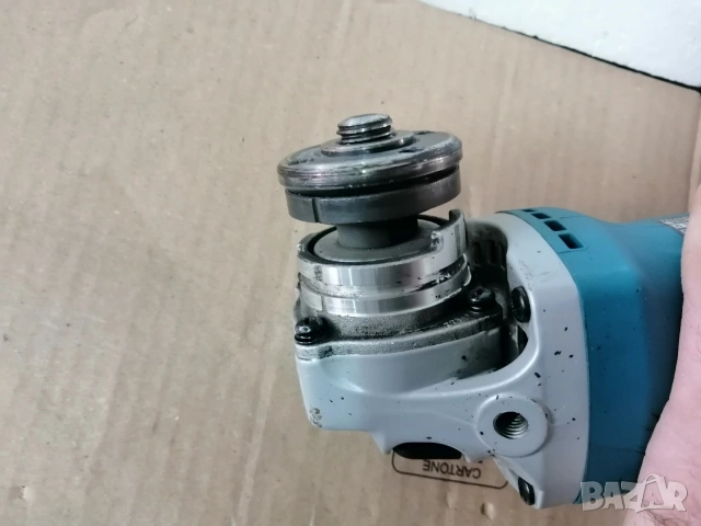 Ъглошлайф MAKITA GA5030R 125mm 720W, снимка 5 - Ъглошлайфи - 53871873