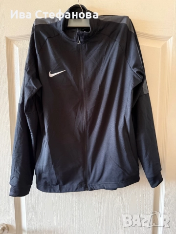 Ново мъжко  спортно 100% оригинално горнище Nike nike, снимка 2 - Спортни дрехи, екипи - 32667583