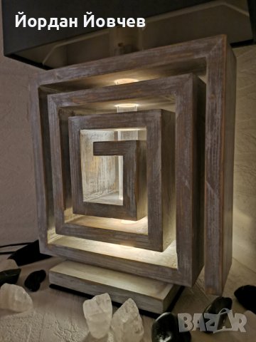 Лампа от дърво,ръчна изработка, снимка 7 - Настолни лампи - 39823265