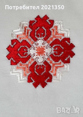 Уникален ръчно бродиран копринен шал с автентичен български мотив, снимка 2 - Шалове - 40534024