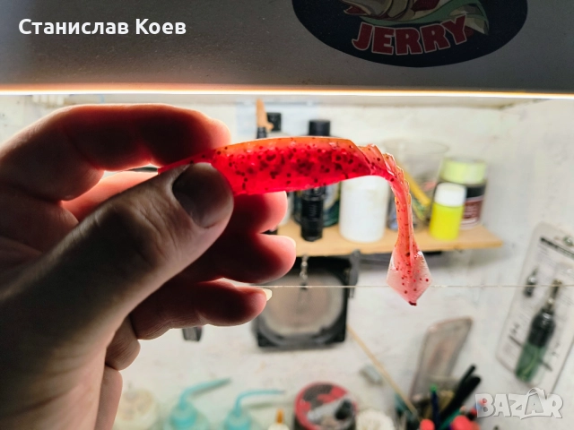 силиконова примамка funky 4 и 4.5 инча, снимка 7 - Такъми - 52596455