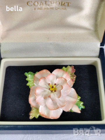 Винтидж порцеланова брошка COALPORT (1960-те), снимка 10 - Антикварни и старинни предмети - 53654049