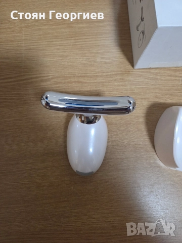 Масажор за лице, шия, лице против бръчки, 7 цвята, електрически масажор за лице, 3 режима, снимка 2 - Масажори - 52589746