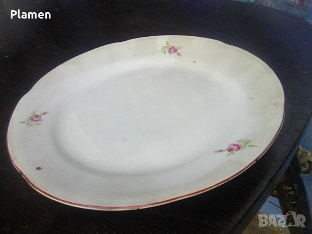 Порцеланова десертна чиния на фабрика Изида, снимка 2 - Други ценни предмети - 41609048