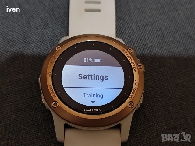 Garmin Fenix 3 Gold Sapphire Edition, снимка 2 - Смарт гривни - 53333077