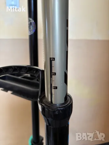 Вилка RockShox BoXxer R2C2, снимка 6 - Части за велосипеди - 56048359