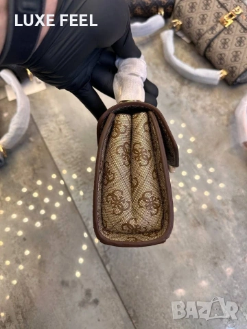 GUESS 💎 Дамски Чанти , снимка 4 - Чанти - 53375263