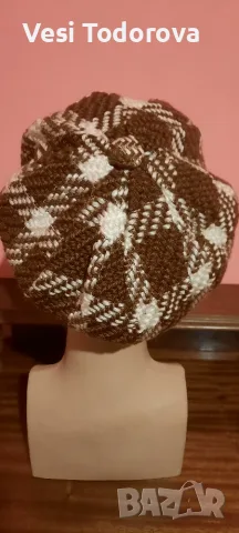 Дамски зимни шапки , снимка 9 - Шапки - 56275249