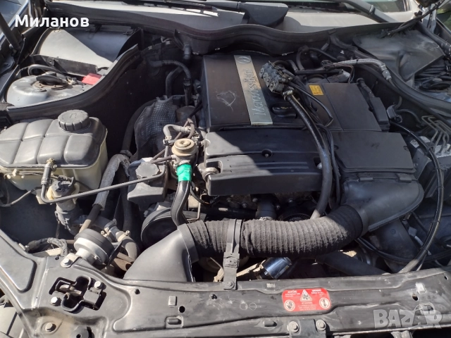 Продавам Мерцедес ЦЛК 200 бензин, снимка 16 - Автомобили и джипове - 52648878