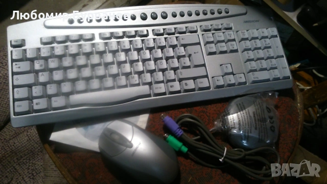 ретро клавиатура и мишка безжични ps2 MEDION, снимка 4 - Клавиатури и мишки - 53505955