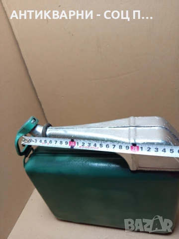Стара Метална Немска Туба За Гориво 5лт., снимка 16 - Антикварни и старинни предмети - 51207472