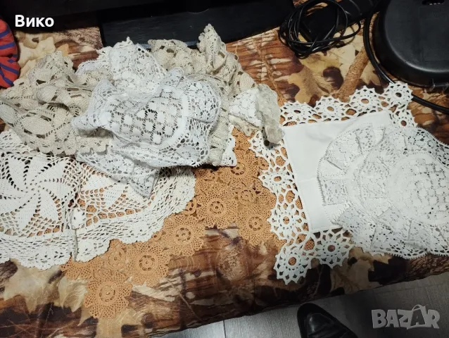 бродирани карета