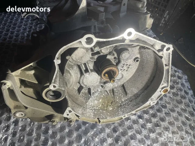 GM55593609, ODO301103 6 степенна ръчна скоростна кутия от Opel Corsa E 1.0i
